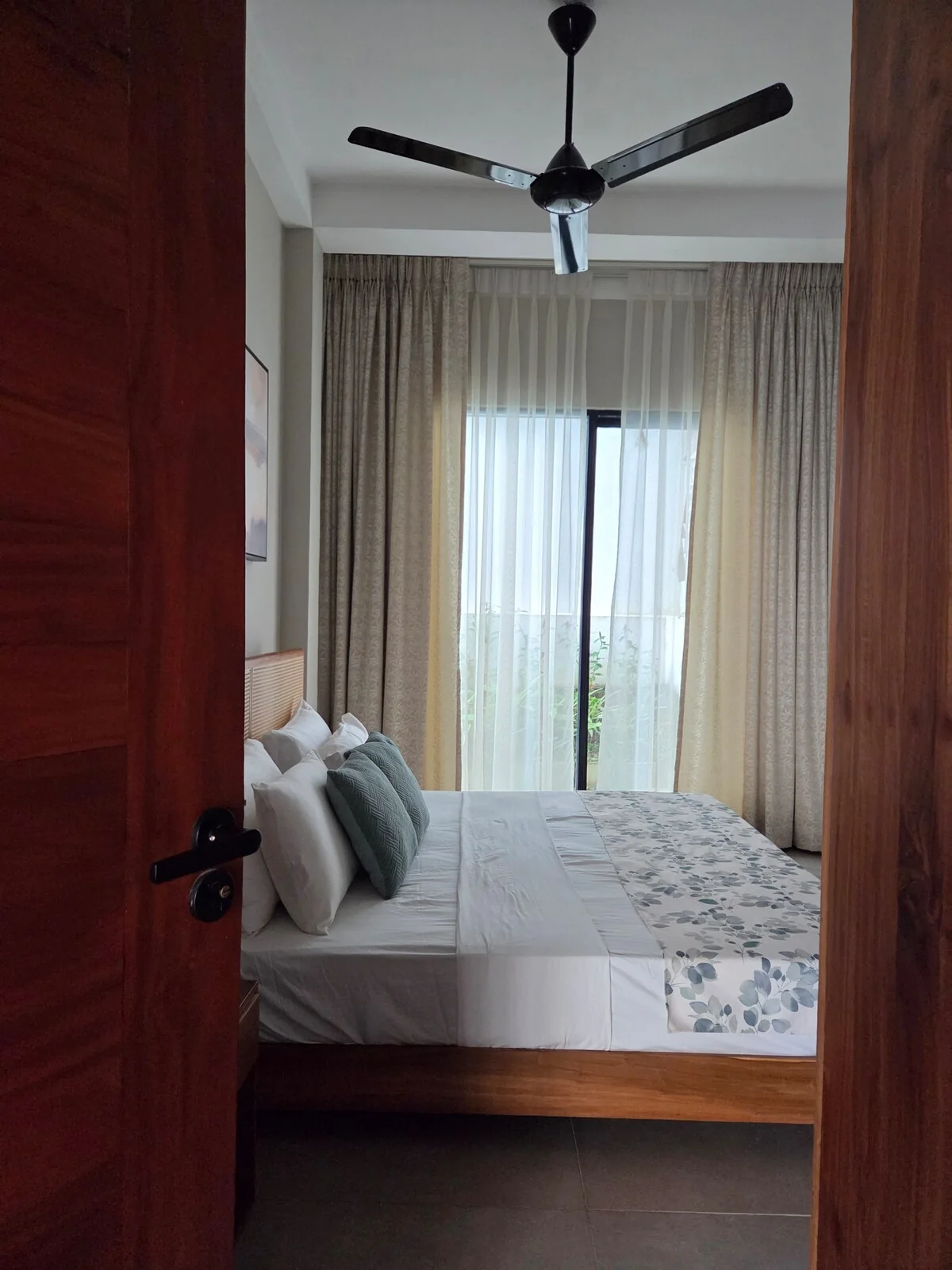 Villa 115 — Bedroom 2 · 4