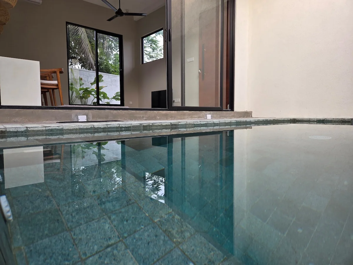 Villa 115 — Pool · 6